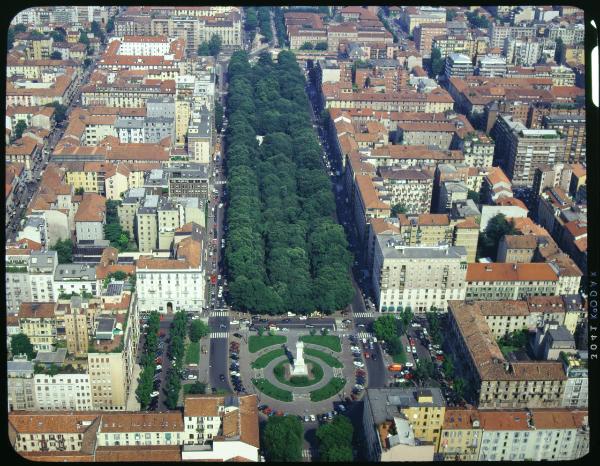 Milano. Piazza Risorgimento. Veduta aerea.