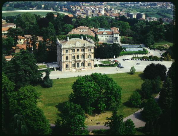 Varese. Giardini Estensi. Villa Andrea Ponti. Veduta aerea.