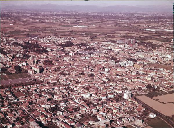 Magenta. Panorama. Veduta aerea.