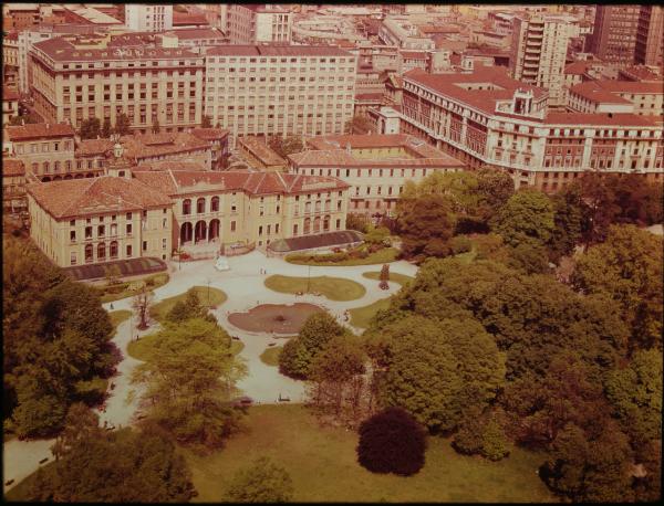 Milano. Giardini Pubblici di Porta Venezia. Palazzo Dugnani. Veduta aerea.