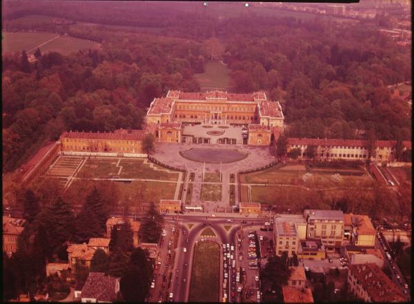 Monza. Viale Regina Margherita. Villa Reale. Parco di Monza. Veduta aerea.