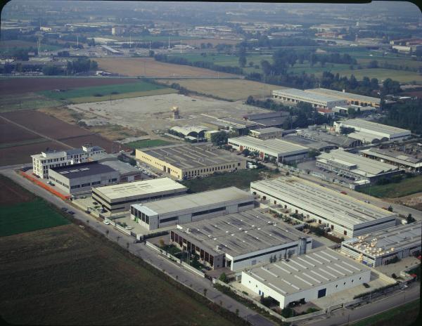 Carugate. Stabilimento SMC Italia. Veduta aerea.