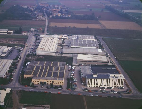 Carugate. Stabilimento SMC Italia. Veduta aerea.