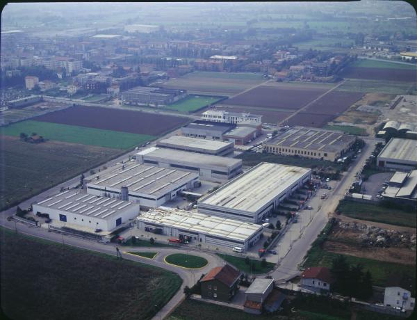 Carugate. Stabilimento SMC Italia. Veduta aerea.