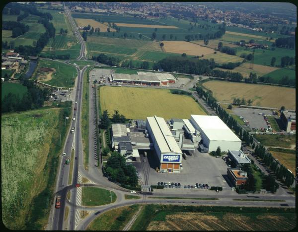 Melzo. Stabilimento Generalfrigo. Veduta aerea.