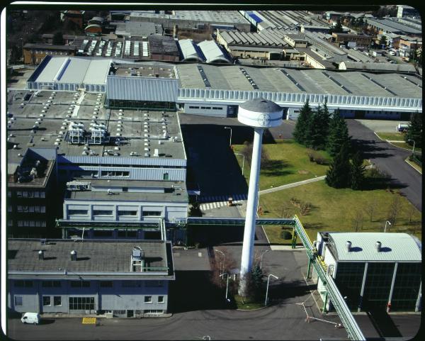 Garbagnate. Stabilimento Bayer. Veduta aerea.