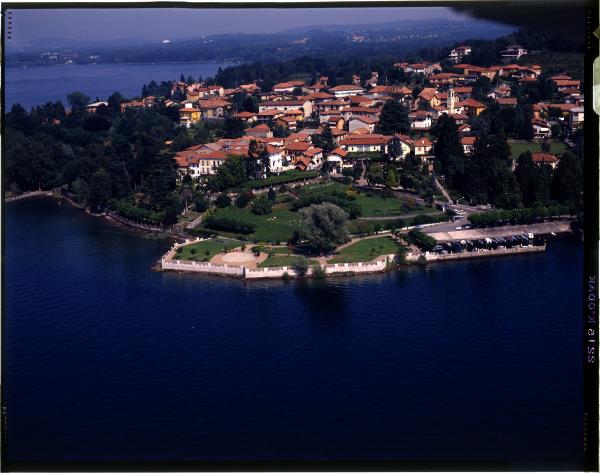 Ranco. Hotel del Sole. Lago. Veduta aerea.