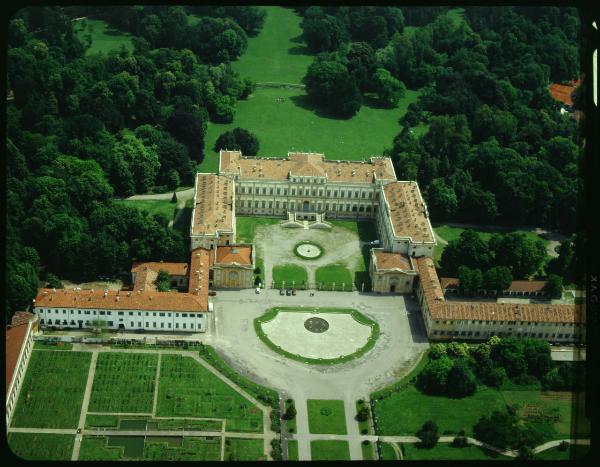 Monza. Parco di Monza. Villa Reale. Veduta aerea.