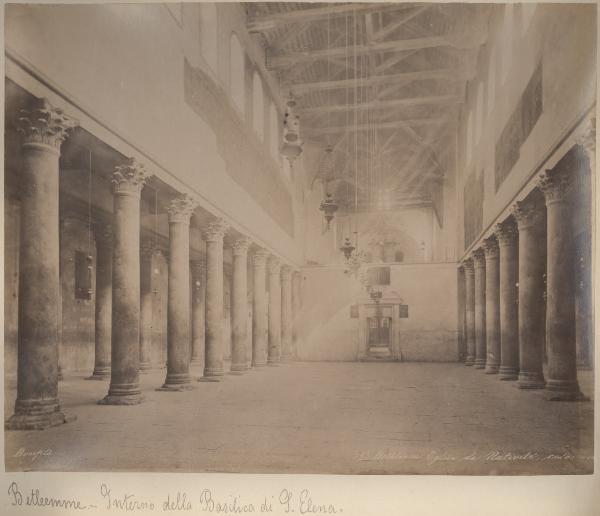 Palestina/Israele - Cisgiordania - Betlemme - Basilica della Natività - Interno - Navata centrale - Iconostasi - Soffitto a capriate lignee