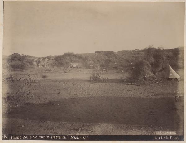 Eritrea - Moncullo dintorni - Piano delle Scimmie - Deserto - Cespugli - Tende mimetizzate