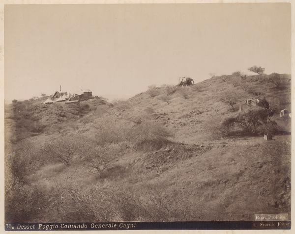 Eritrea - Desset - Collina - Campo militare - Tende