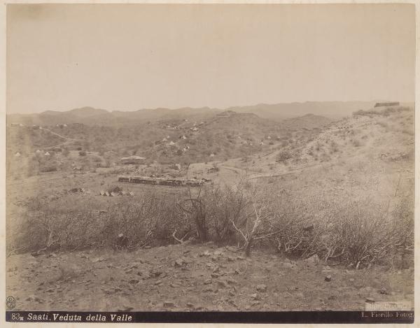 Eritrea - Saati - Valle - Postazione militare - Tende - Baracche