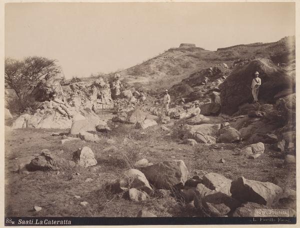 Eritrea - Saati - Valle - Fiume in secca - Cateratta del rio Saati