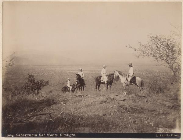 Eritrea - Sabarguma - Vallata - Soldati italiani a cavallo