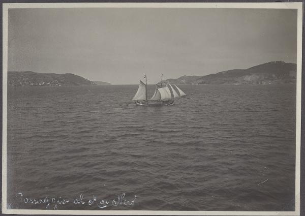 Turchia - Istanbul - Stretto del Bosforo - Mar Nero - Barca a vela a due alberi