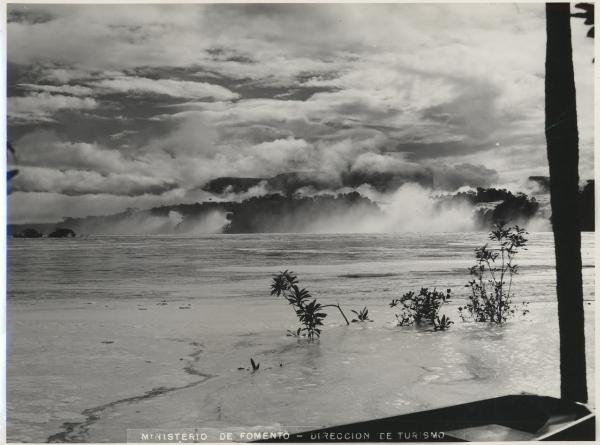 Venezuela - Laguna di Canaima - Rio Carrao - Cascate - Saltos Hacha