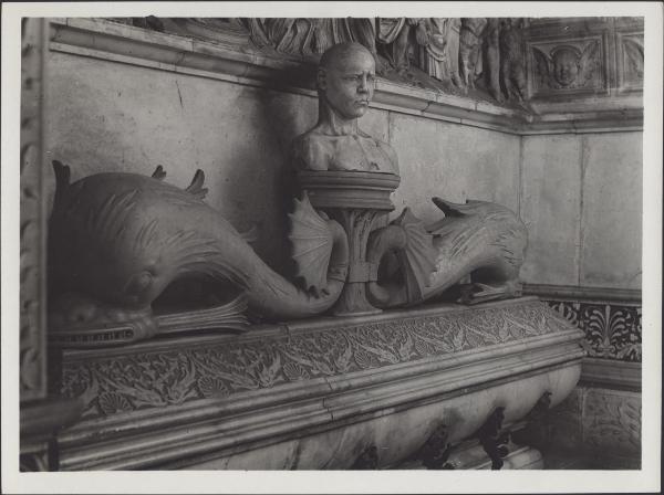 Lavabo - Lavabo dei Monaci (particolare) - Alberto Maffioli - Certosa di Pavia - Chiesa