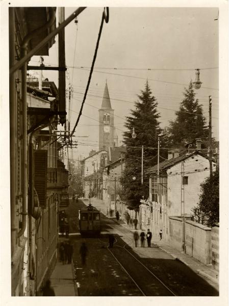 Busto Arsizio - Corso XX settembre/Via Milano - Campanile di S.Giovanni Battista sullo sfondo