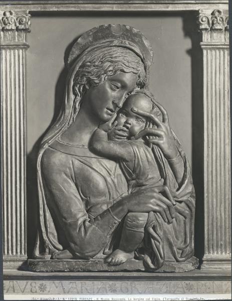 Scultura - Madonna con Bambino - Donatello (scuola) - Firenze - Museo Nazionale del Bargello