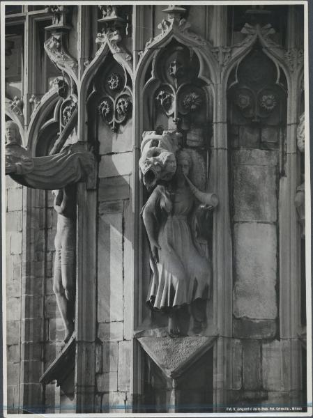 Scultura - Suonatrice di corno - Giorgio Solari - Milano - Duomo