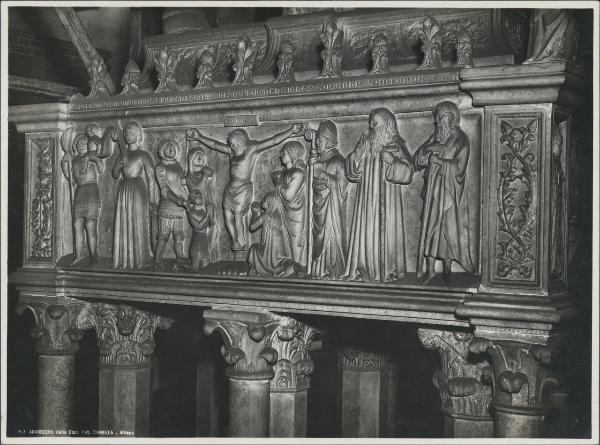 Rilievo - Crocifissione - Bonino da Campione (aiuto) - Milano - Castello Sforzesco - Museo di Arte Antica - Monumento funebre di Bernabò Visconti