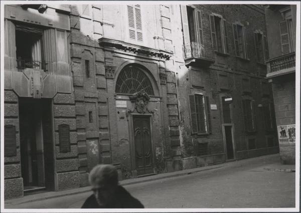 Milano - Via Santa Maria alla Porta