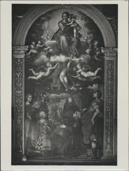 Pala d'altare dipinta - Madonna con Bambino e Santi che presentano Francesco Sforza e Bianca Maria Visconti - Giulio Campi - Cremona - Chiesa di S. Sigismondo - Abside