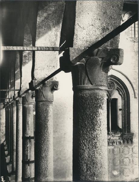 Vigevano - Castello Sforzesco - Loggia aperta - Capitelli