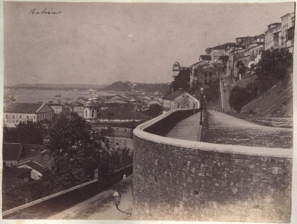 Brasile - Salvador de Bahia - Strada - Lampioni - Mare