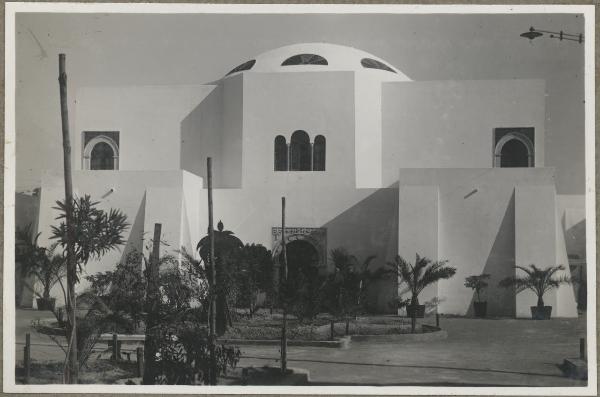 Libia - Tripoli - Fiera Campionaria - Padiglione - Architettura moresca - Cupola - Esterno - Facciata