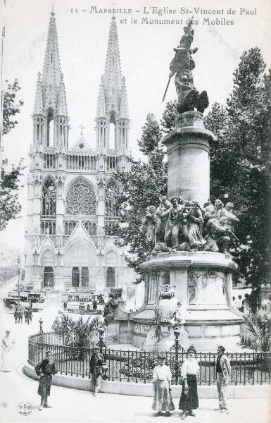 Francia - Marsiglia - La chiesa di St-Vincent de Paul e il monumento ai Mobiles