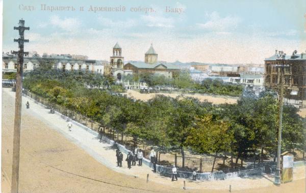 Russia (ora Azerbaigian) - Baku - Veduta urbana con parco recintato in primo piano