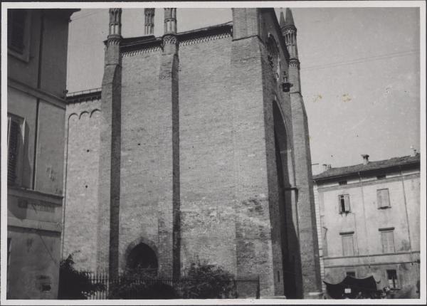 Piacenza - Basilica di S. Antonino - Lato sinistro