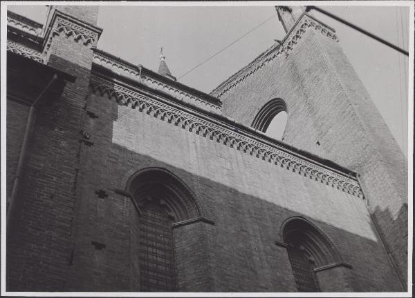 Piacenza - Chiesa di S. Francesco - Lato sinistro