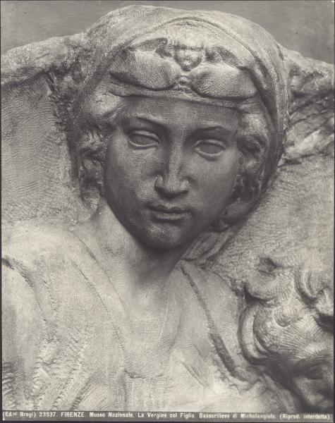 Scultura - Madonna con Bambino e S. Giovannino (particolare del volto di Maria Vergine) - Michelangelo Buonarroti - Firenze - Museo Nazionale del Bargello