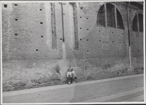 Pavia - Chiesa di S. Francesco - Lato destro