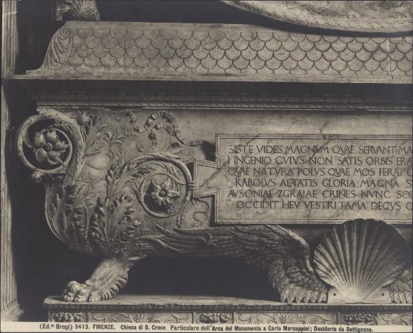 Monumento funebre - Sepolcro funebre a Carlo Marsuppini (particolare del sarcofago) - Desiderio da Settignano - Firenze - Basilica di S. Croce - Navata sinistra