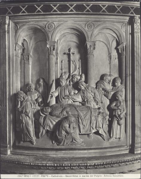 Pergamo (particolare) - Mino da Fiesole, Antonio Rossellino - Prato - Duomo - Navata centrale