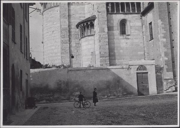 Piacenza - Duomo - Lato sinistro - Abside