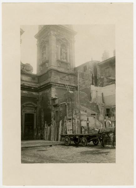 Milano - Piazza Santo Stefano - Chiesa di Santo Stefano - Cantiere