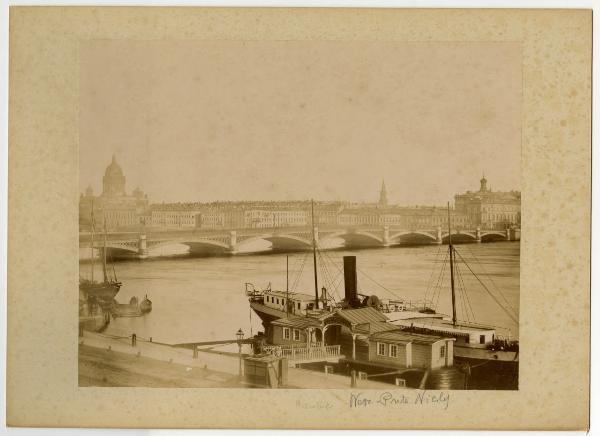 Russia - Pietroburgo - Neva - Ponte Nicola - Campanile chiesa riformata di Grimm - Cupola del Palazzo di Nicola I