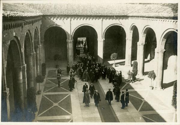 Milano - Sant'Ambrogio - S.M. il Re d'Italia Vittorio Emanuele III e la Regina Elena