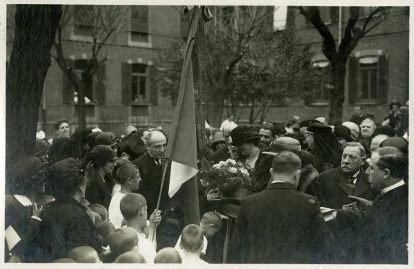 Milano - Ospedale Maggiore - Padiglione Zonda - Regina Elena - Orfani di guerra