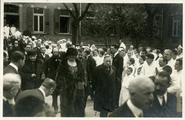 Milano - Ospedale Maggiore - Regina Elena - Sindaco Senatore Mangiagalli