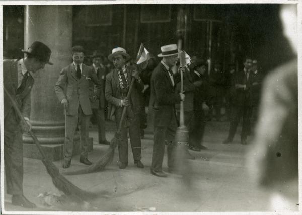 Milano - Piazza del Duomo - Giornate di sciopero generale