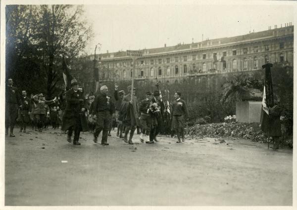 Milano - Foro Bonaparte - Masso del Grappa - Corteo patriottico per la celebrazione della Vittoria