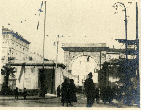 Milano - Piazzale di Porta Vittoria - Porta - Casino