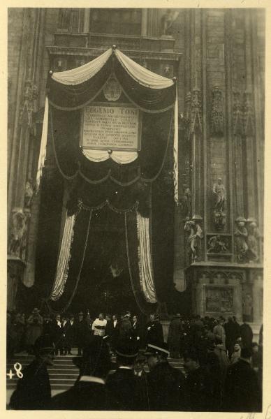 Milano - Funerali del Cardinale Tosi - Porta Maggiore del Duomo