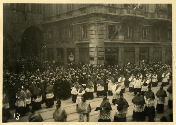 Milano - Funerali del Cardinale Tosi - Parroci