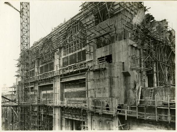 Milano - Stazione Centrale - Costruzione del fabbricato principale - Lavori in corso